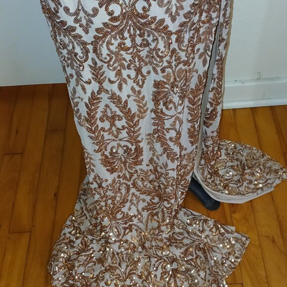 Sequin Sweetheart Neck Mermaid Prom/HOCO/Party Gown from Windsor Size - Picture 14 of 15